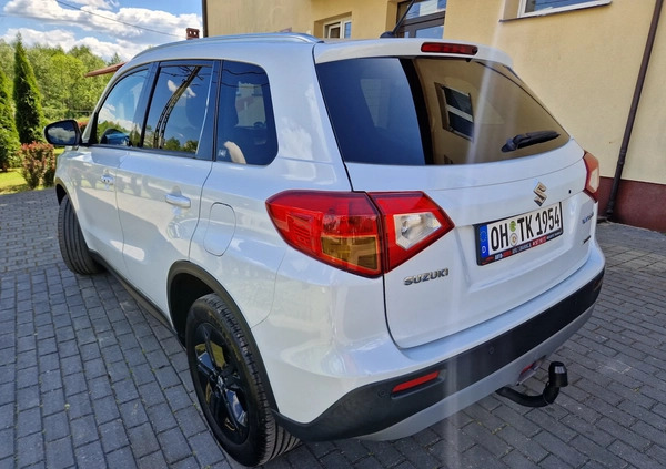 Suzuki Vitara cena 63900 przebieg: 158475, rok produkcji 2017 z Łazy małe 232